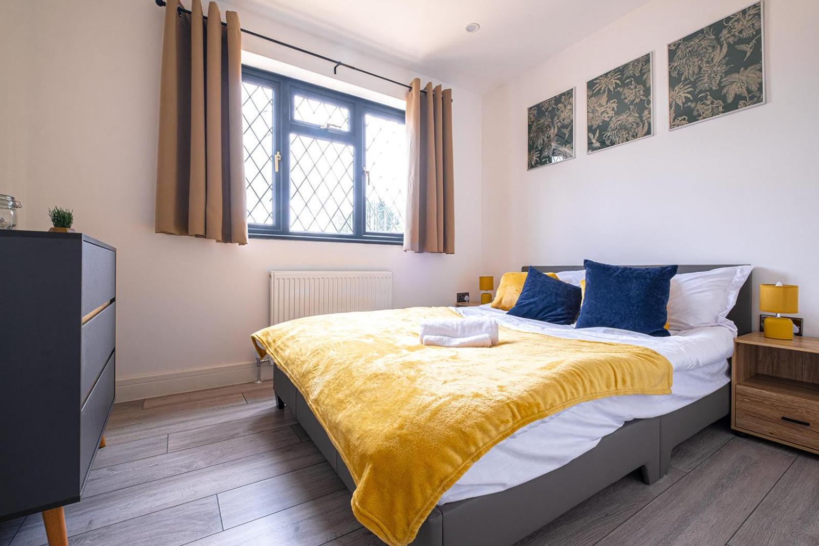 7 Guests - 4 Bedroom - Free Wi-Fi - Kettering Exterior foto